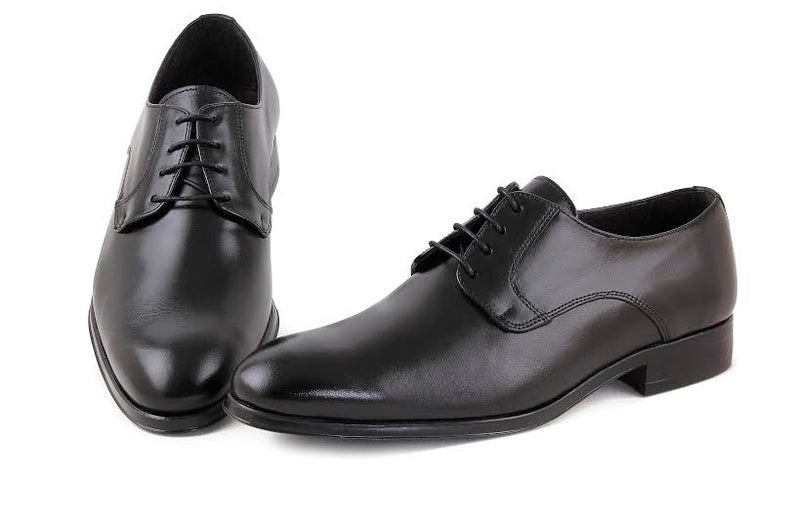 wide-fit_mens_black_leather_Derby_shoes